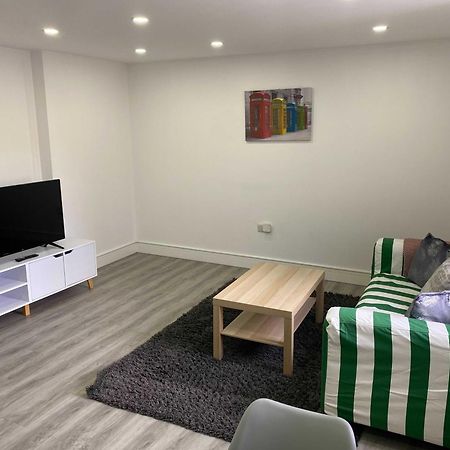 Adbolton House Apartments - Sleek, Stylish, Brand New & Low Carbon Nottingham Phòng bức ảnh